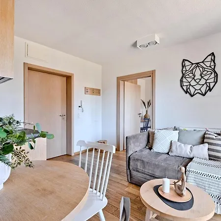 Monte House Odkryj