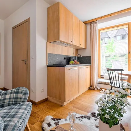 Lägenhetshotell Monte House Apartments, Odkryj-zakopane 3*