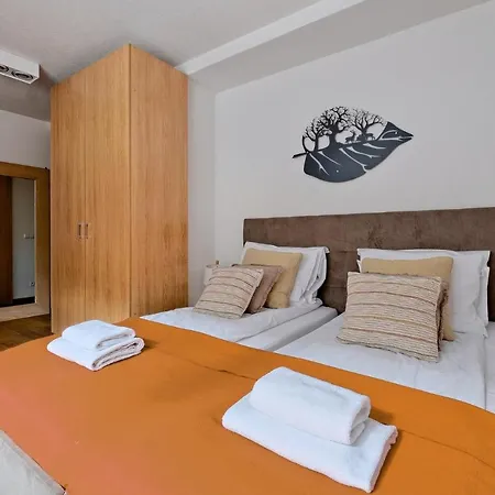 Hotel apartamentowy Monte House Odkryj 3*